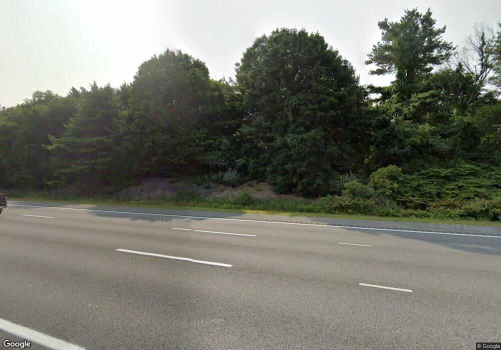 4 Chute St, Georgetown, MA 01833 - photo 1