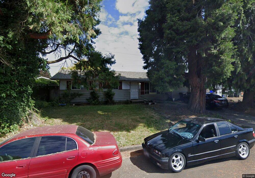 1298 W Quinalt St, Springfield, OR 97477 - photo 1