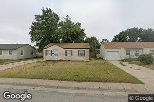 105 SW 8th St, Plainville, KS 67663