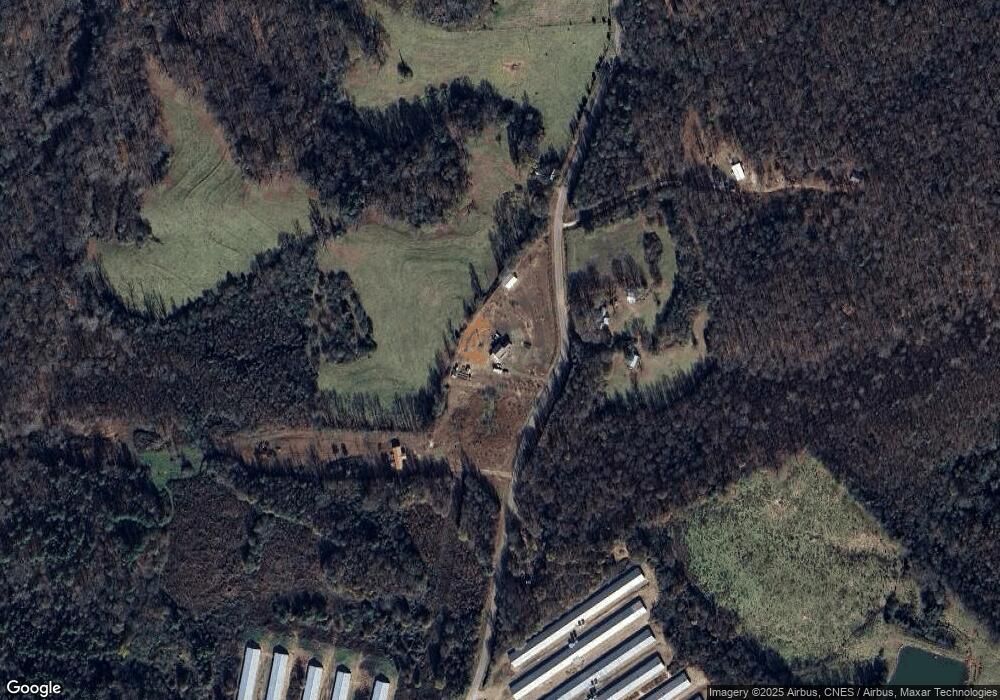 751 Crumps Bridge Rd, Martin, GA 30557 - photo 1