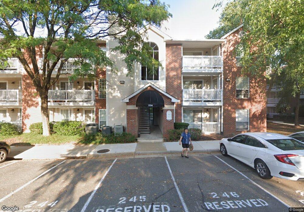 1534 Lincoln Way unit 103, McLean, VA 22102 - photo 1