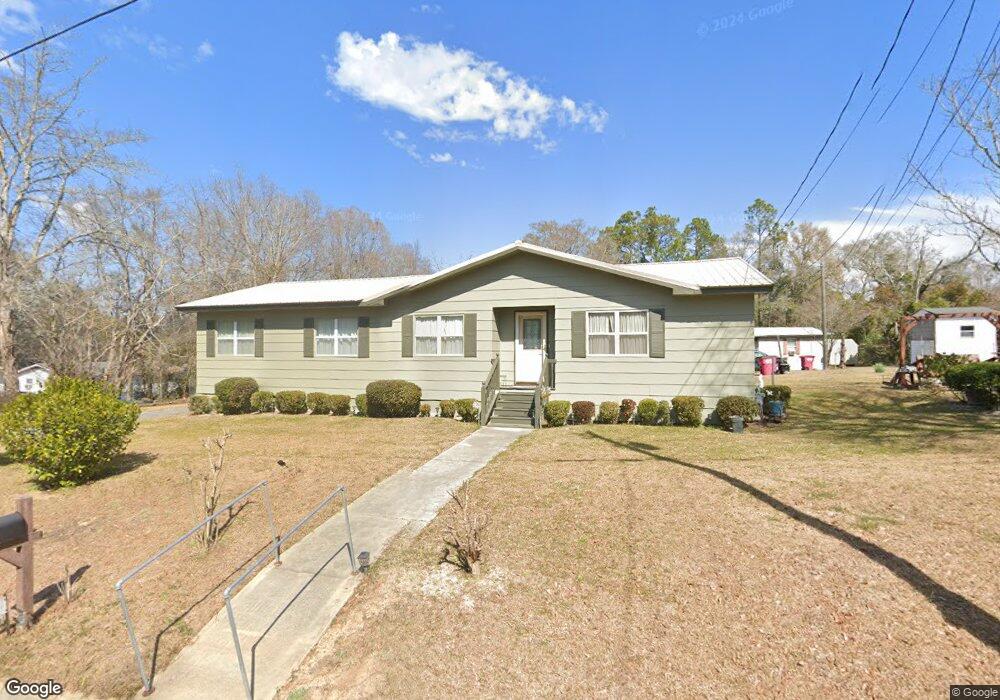 8 W Andrews St, Mc Rae, GA 31055 - photo 1