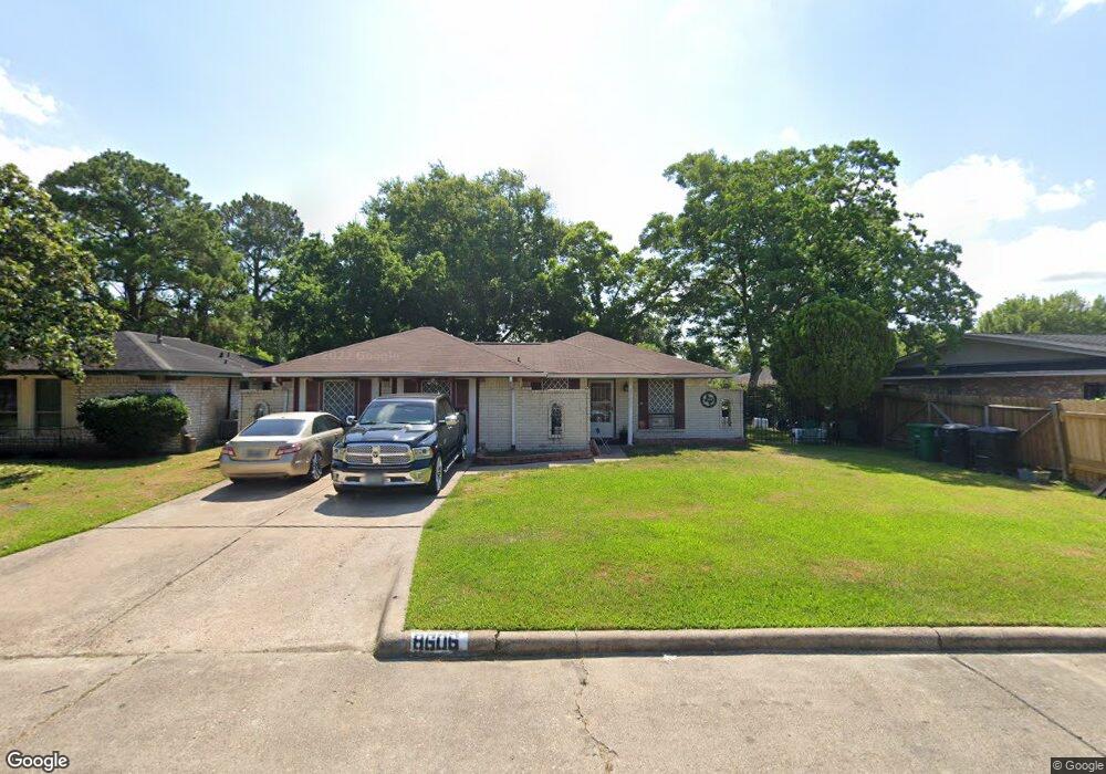 8606 Old Ledge Ln, Houston, TX 77088 - photo 1