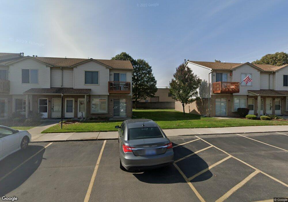 27739 Carini Villa St, Roseville, MI 48066 - photo 1