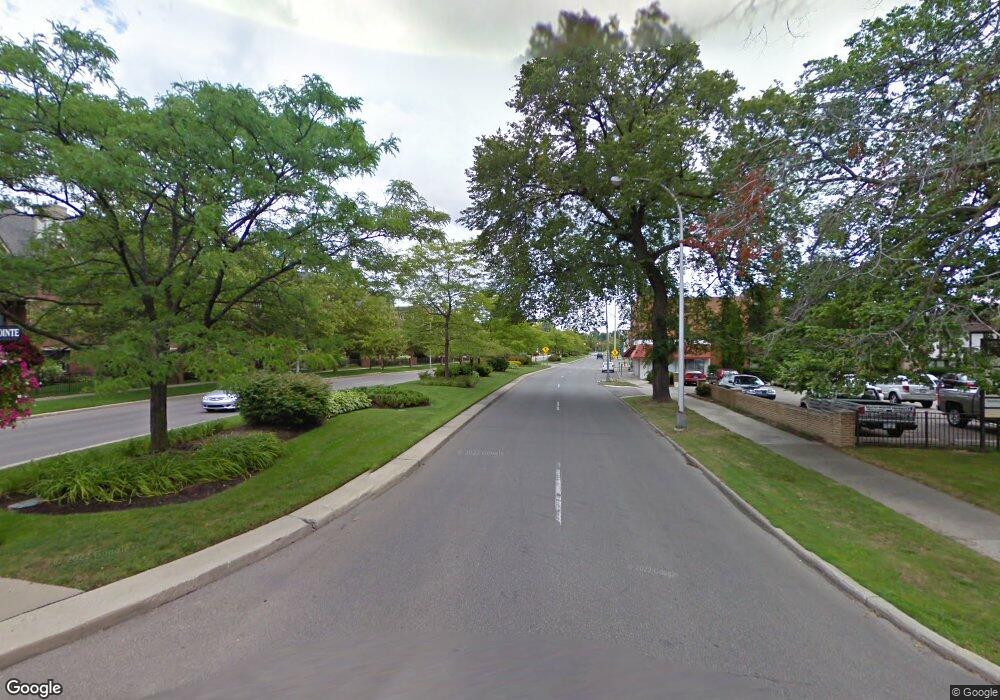 21222 Clear Creek Bo Lakepointe St, Grosse Pointe Park, MI 48230 - photo 1