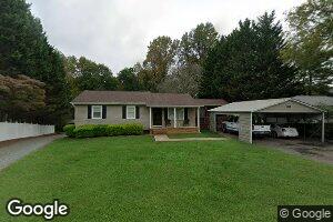 587 N Franklin Rd, Mount Airy, NC 27030