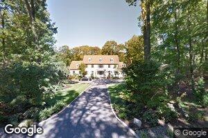 43 Wilton Rd, Cold Spring Harbor, NY 11724
