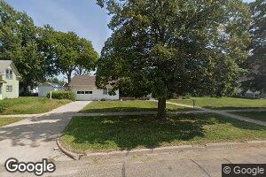 630 N Cedar St, Red Cloud, NE 68970