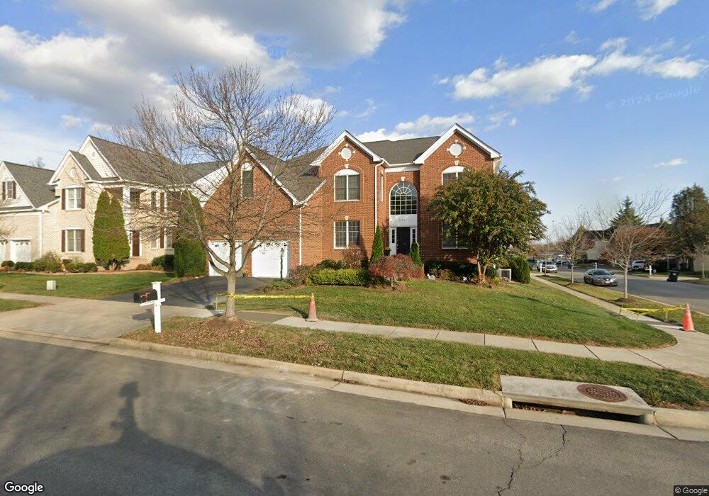 25318 Justice Dr, Chantilly, VA 20152 - photo 1