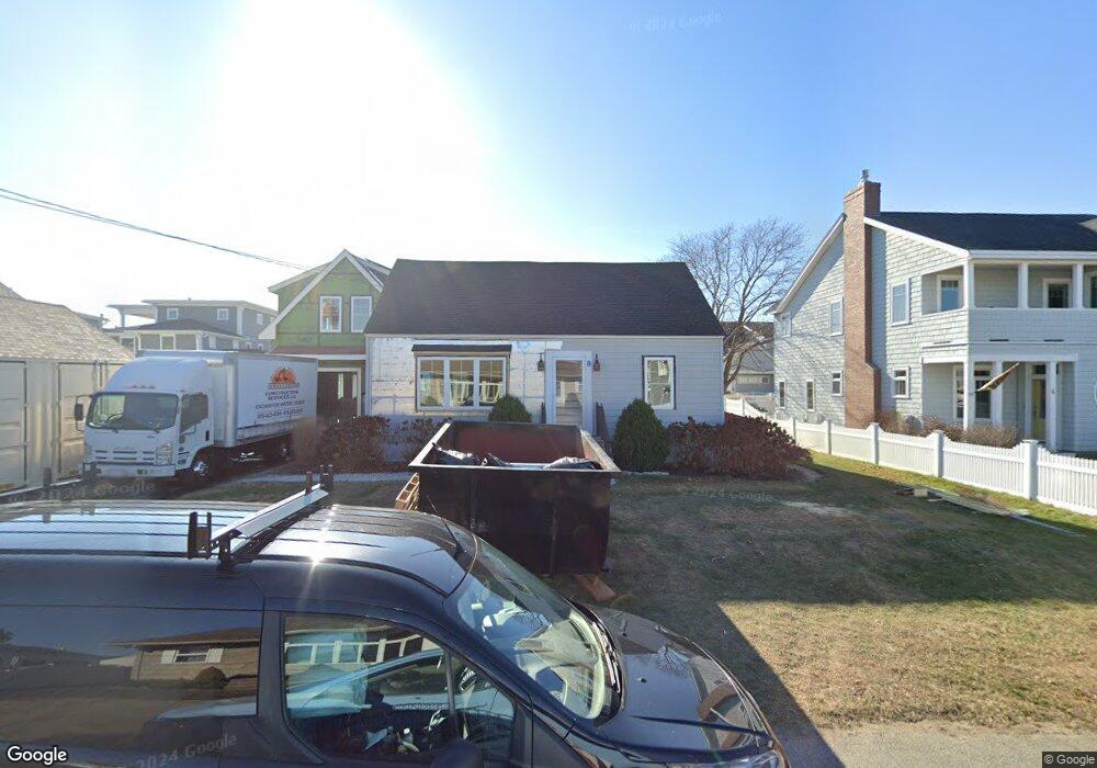 8 Dracut St, Seabrook, NH 03874 - photo 1