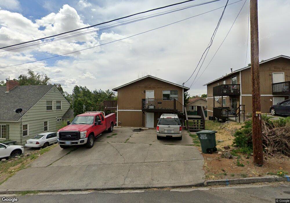 221 NW 12th St, Pendleton, OR 97801 - photo 1