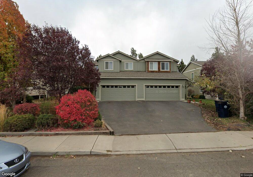 4260 SW Reindeer Ave, Redmond, OR 97756 - photo 1