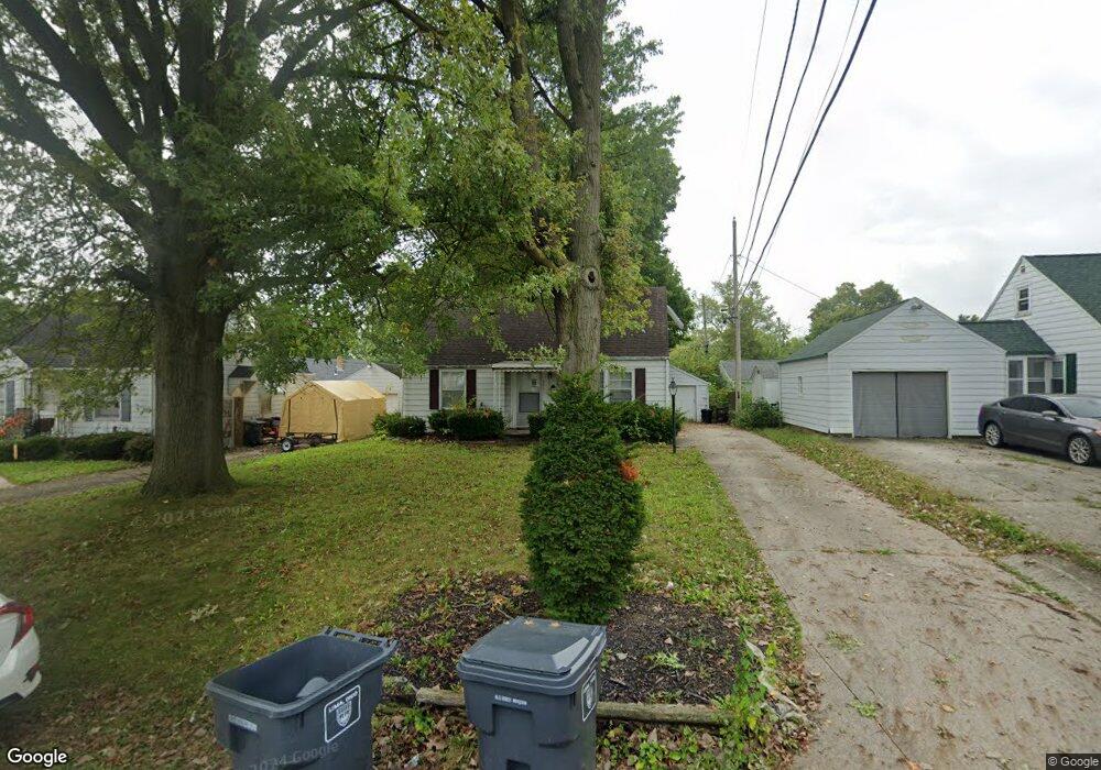 2041 Oakland Pkwy, Lima, OH 45805 - photo 1