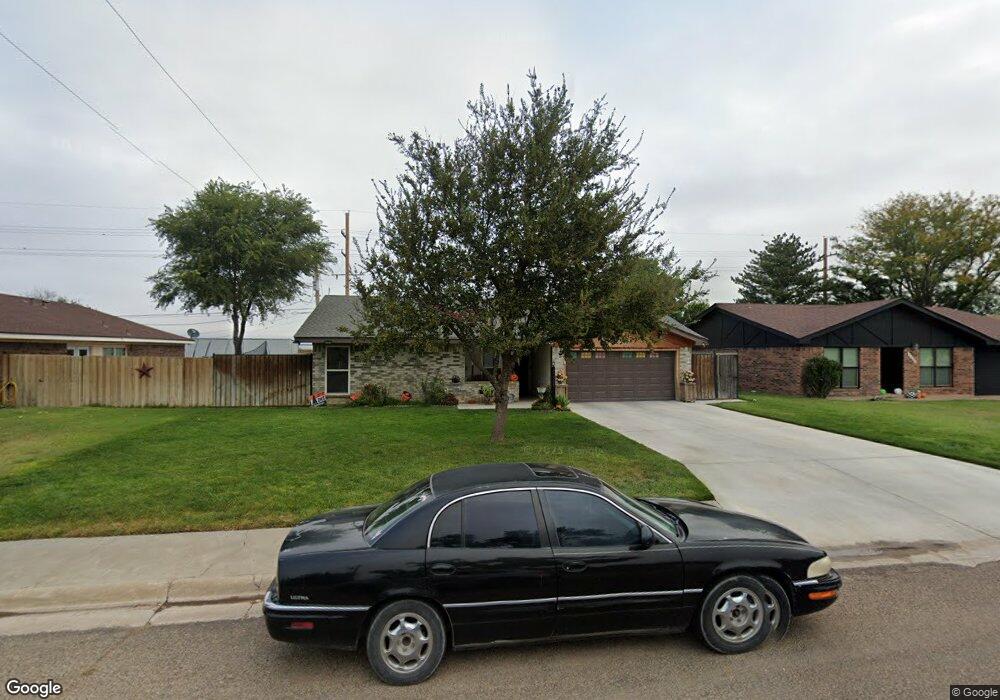 1407 Bailey Ave, Dumas, TX 79029 - photo 1