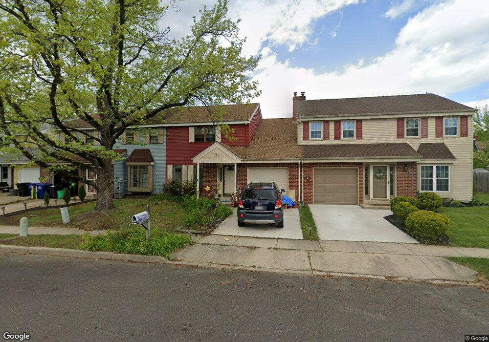 110 Mayfair Ln, Mount Laurel, NJ 08054 - photo 1