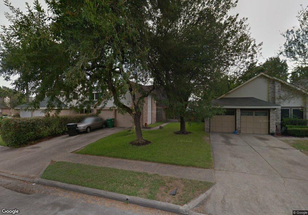 8706 Scenic Green Dr, Houston, TX 77088 - photo 1