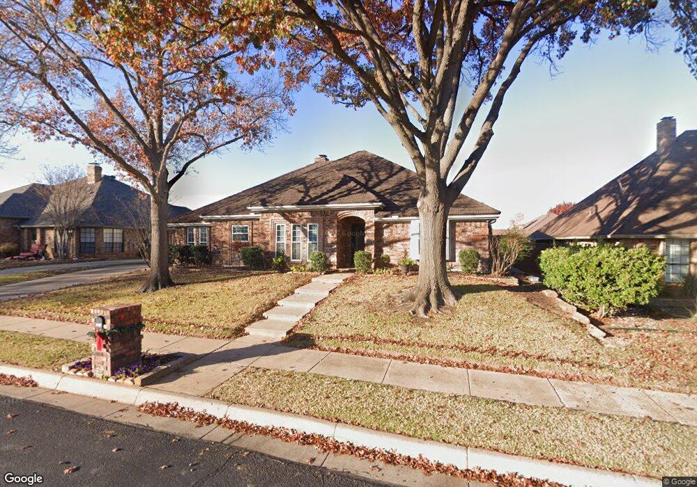 1921 Glenbrook Ct, Bedford, TX 76021 - photo 1