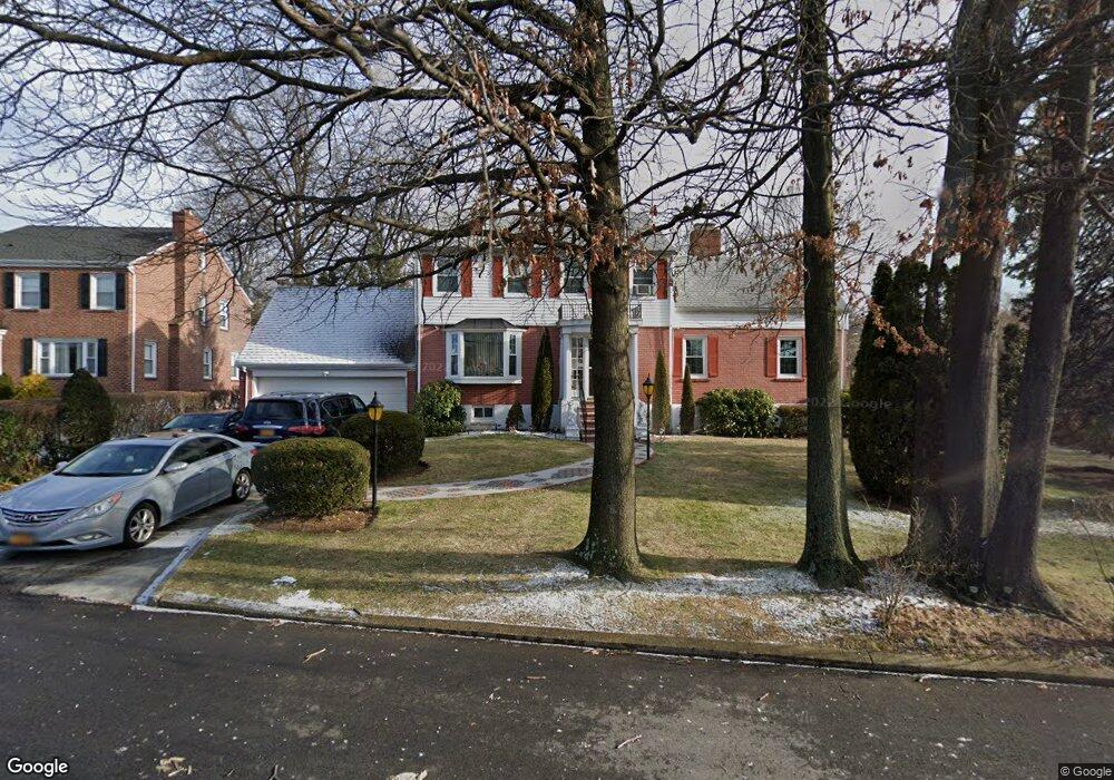 326 Kneeland Ave, Yonkers, NY 10704 - photo 1