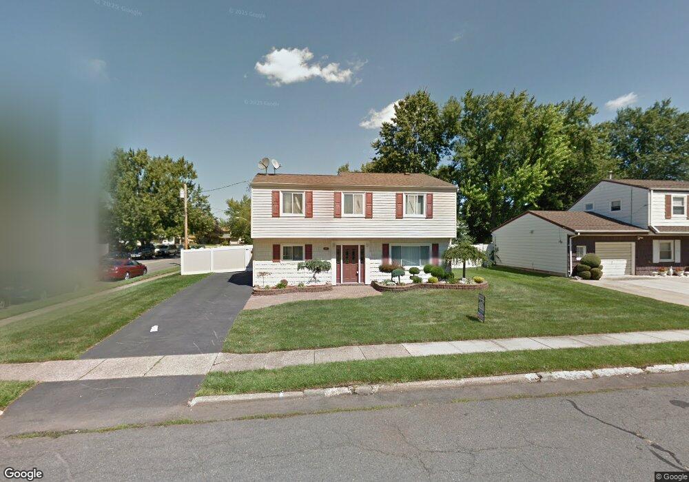 109 Dawn Dr, Port Reading, NJ 07064 - photo 1