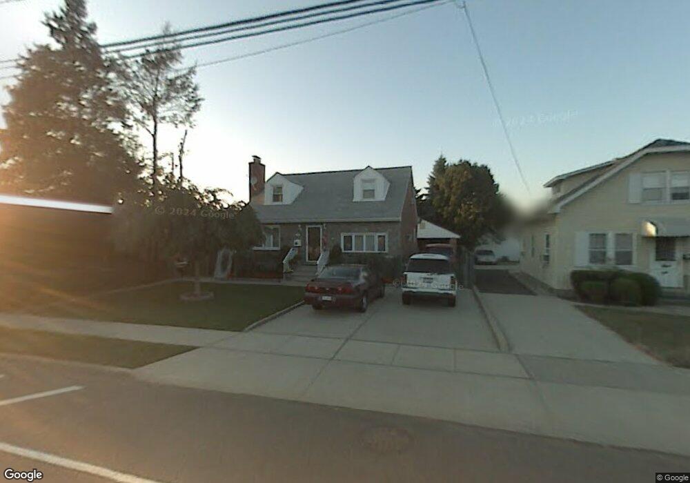 142 Westbury Ave, Mineola, NY 11501 - photo 1