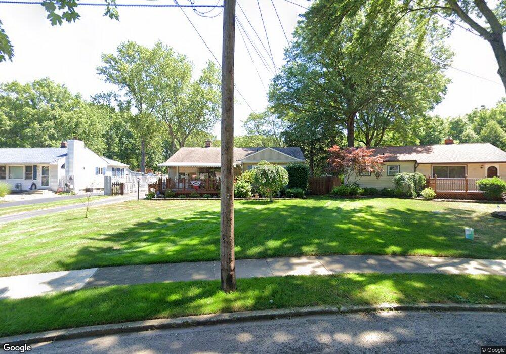 7621 Inland Dr, Olmsted Falls, OH 44138 - photo 1