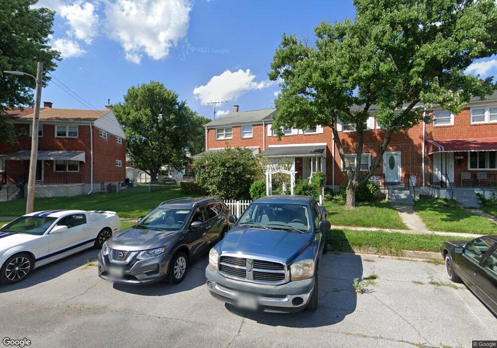 225 Southeastern Ct, Essex, MD 21221 - photo 1