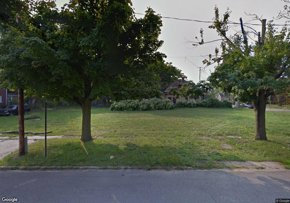 419 Carrill Ct, Flint, MI 48503 - photo 1