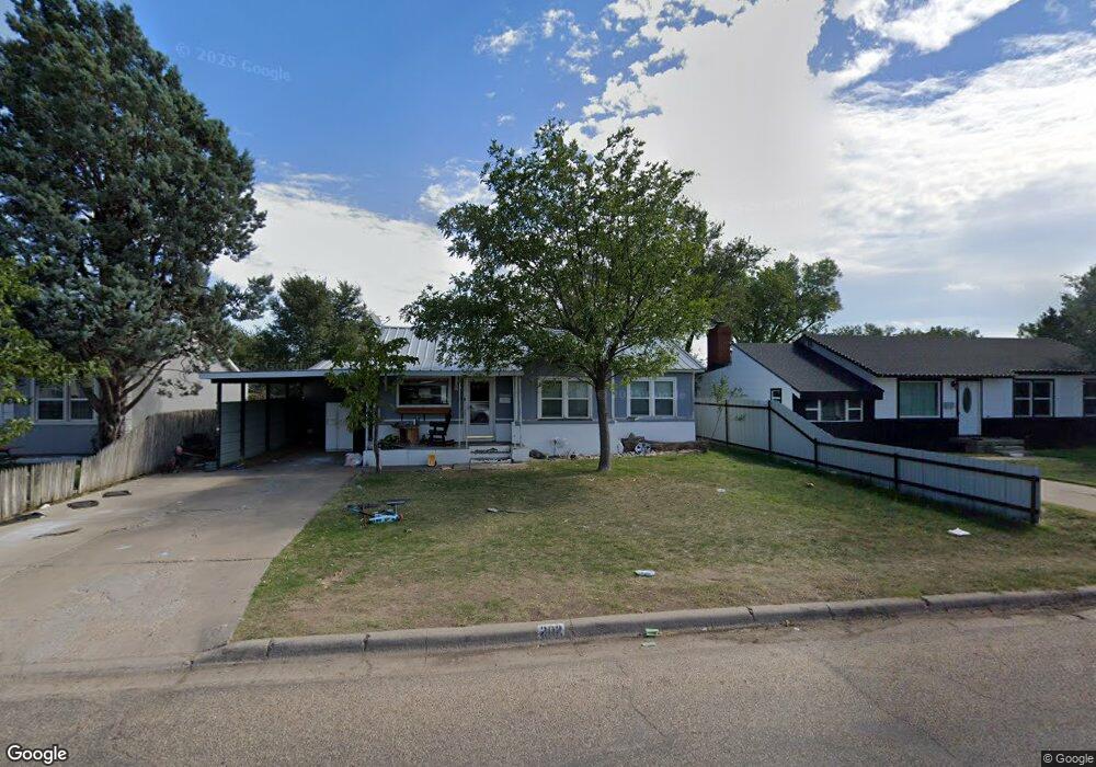 202 Cherry Ave, Dumas, TX 79029 - photo 1