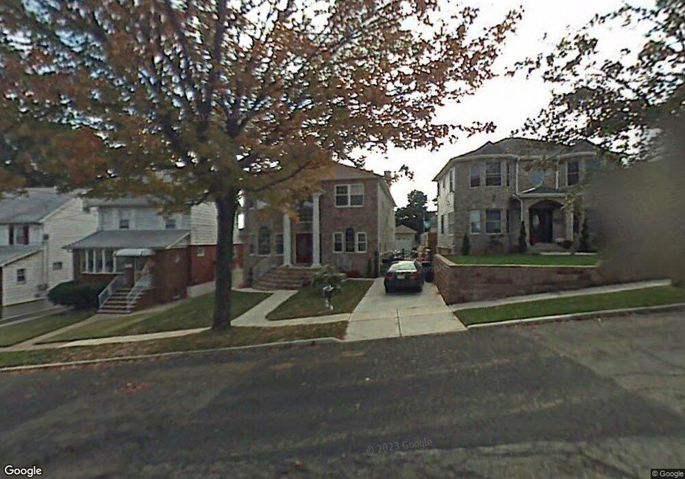 668 Teneyck Ave, Lyndhurst, NJ 07071 - photo 1