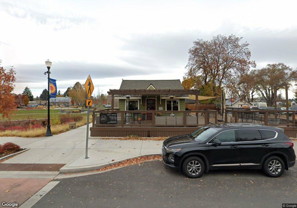 423 SW 8th St, Redmond, OR 97756 - photo 1