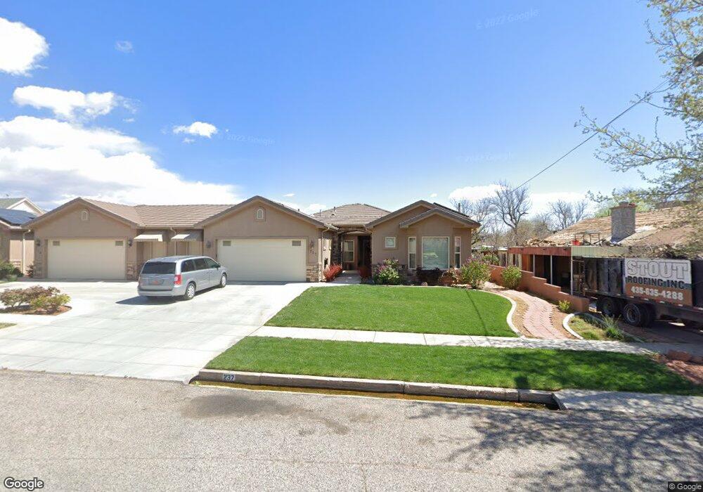 237 S 100 E, Saint George, UT 84770 - photo 1