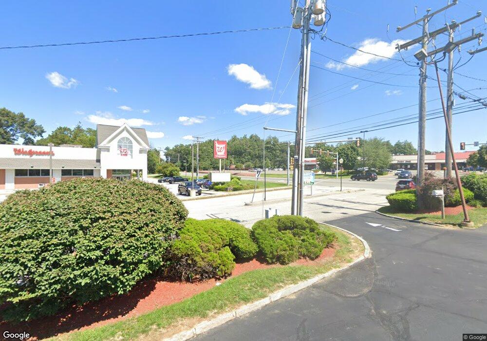 527 Abbott Farm Ln, Hudson, NH 03051 - photo 1