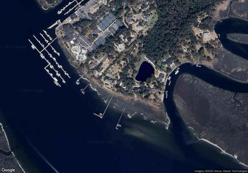 182 Fairwind Rd, Savannah, GA 31410 - photo 1