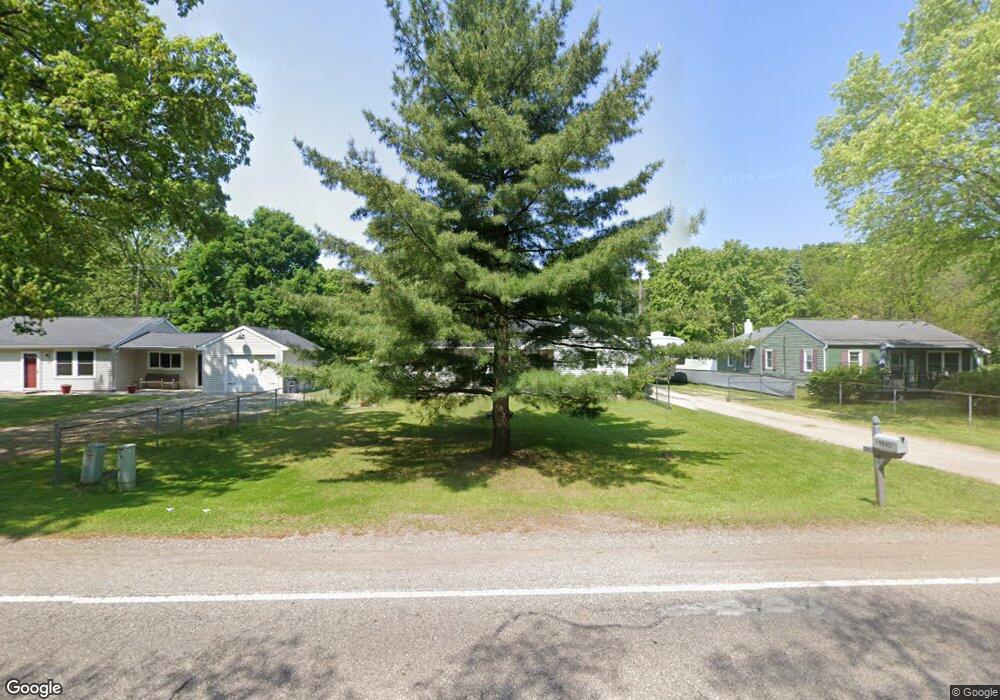 9042 Oakland Dr, Portage, MI 49024 - photo 1