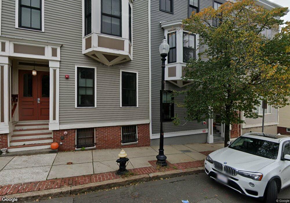 364 Bunker Hill St unit 4, Charlestown, MA 02129 - photo 1