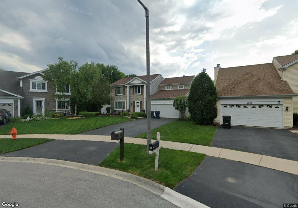 1811 Rampart Ct, Naperville, IL 60565 - photo 1