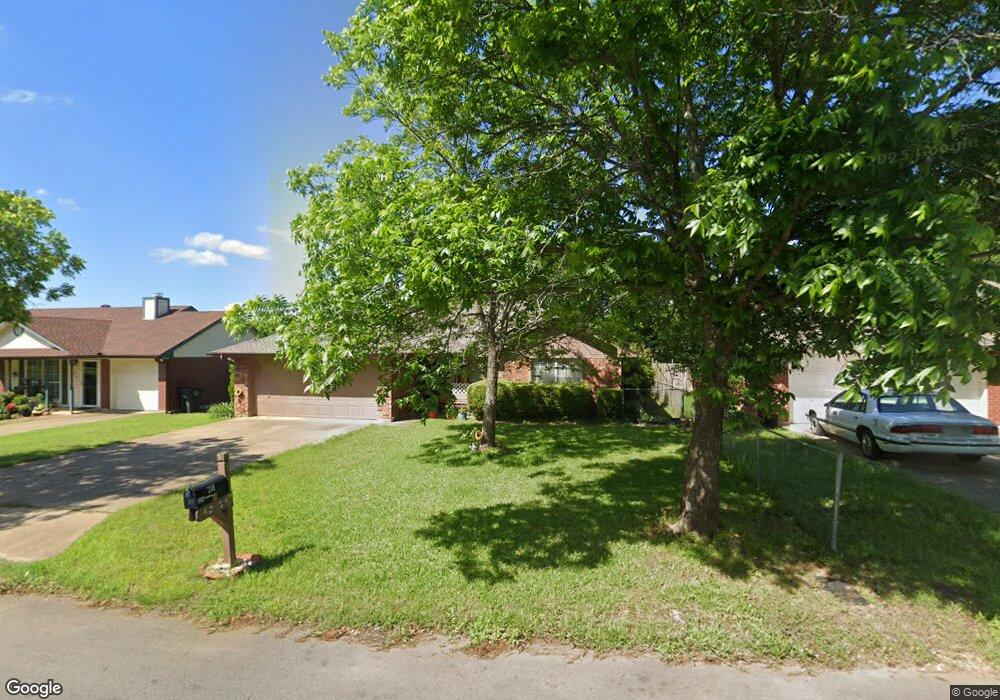 209 Gatrix Ave, Cleburne, TX 76033 - photo 1