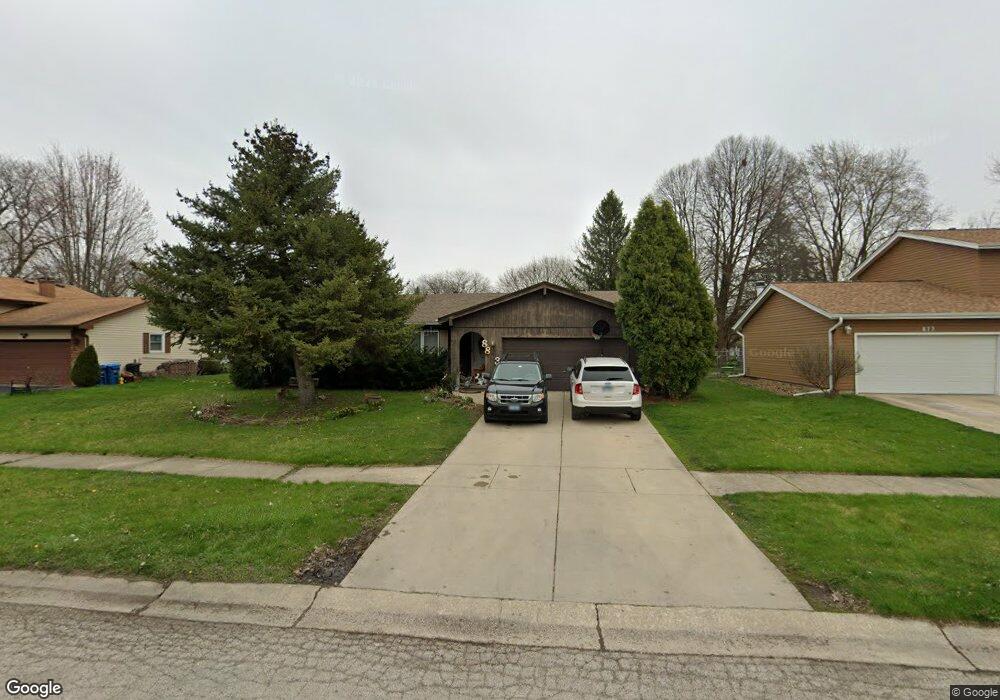 883 N Gladstone Ave, Aurora, IL 60506 - photo 1