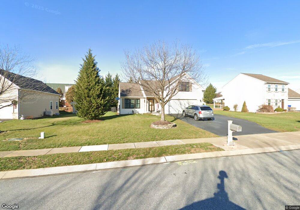 1135 Willow Creek Dr, Mount Joy, PA 17552 - photo 1