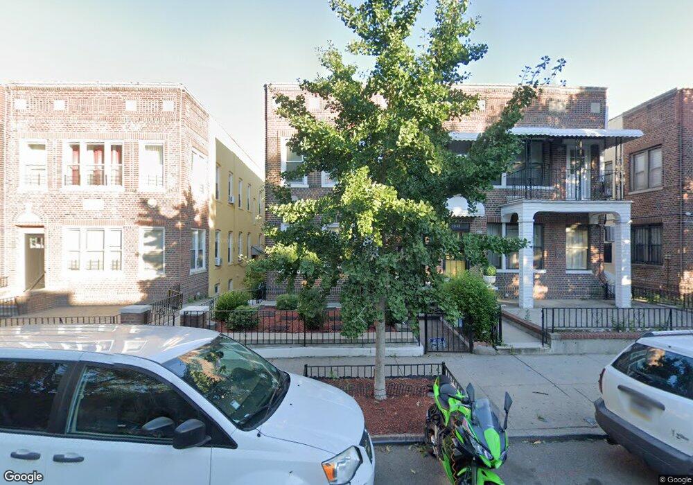 3050 37th St, Astoria, NY 11103 - photo 1