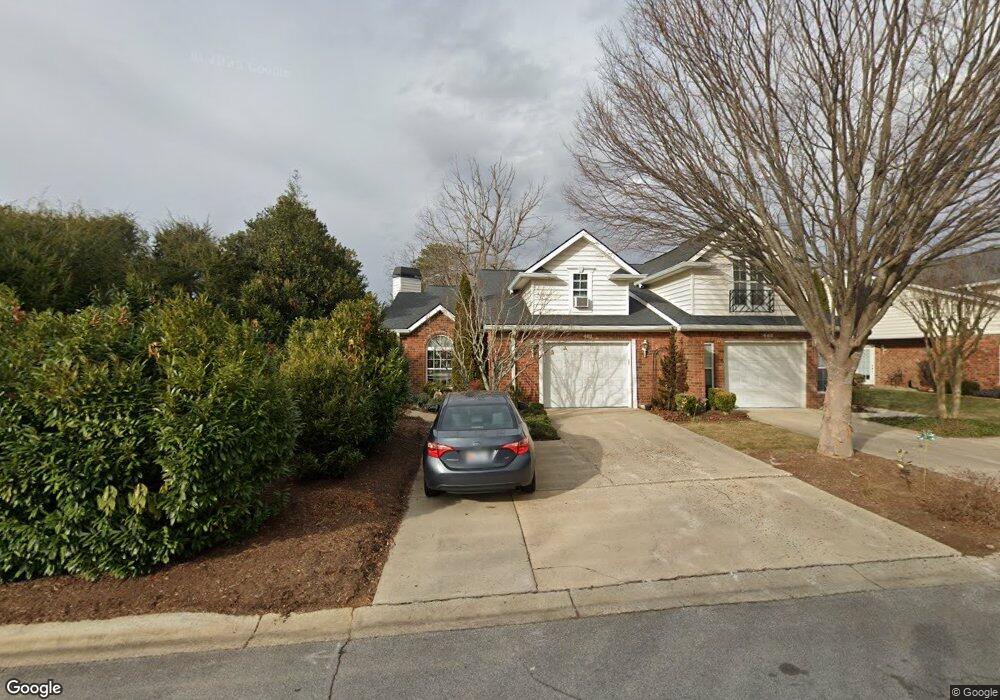 401 Thompson St, Hendersonville, NC 28792 - photo 1