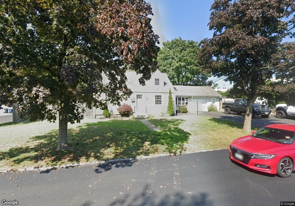 127 Cavalcade Blvd, Warwick, RI 02889 - photo 1