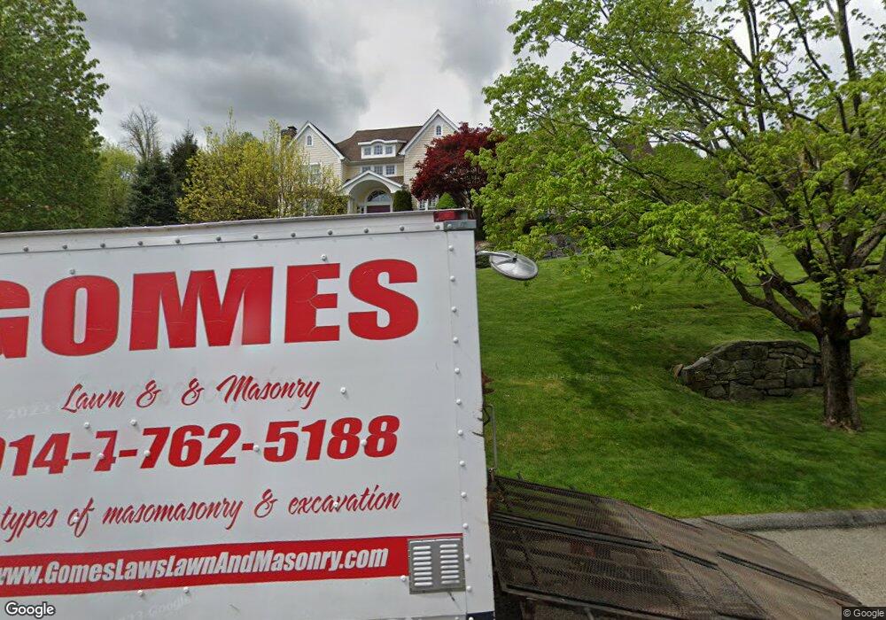 52 Hollow Tree Rd, Briarcliff Manor, NY 10510 - photo 1