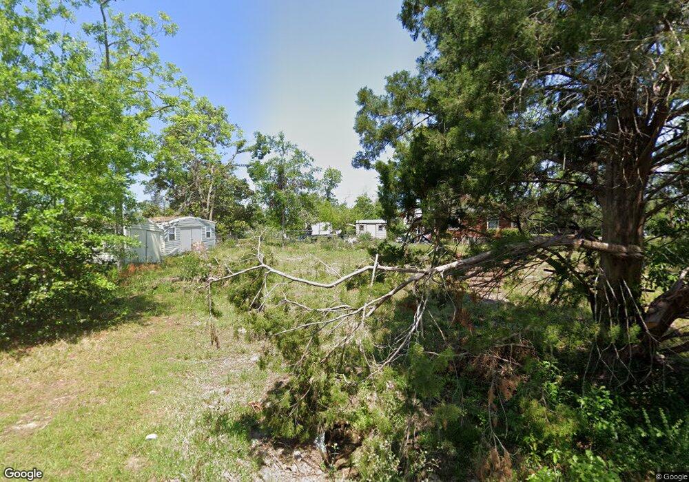 403 Clay St, Douglas, GA 31533 - photo 1