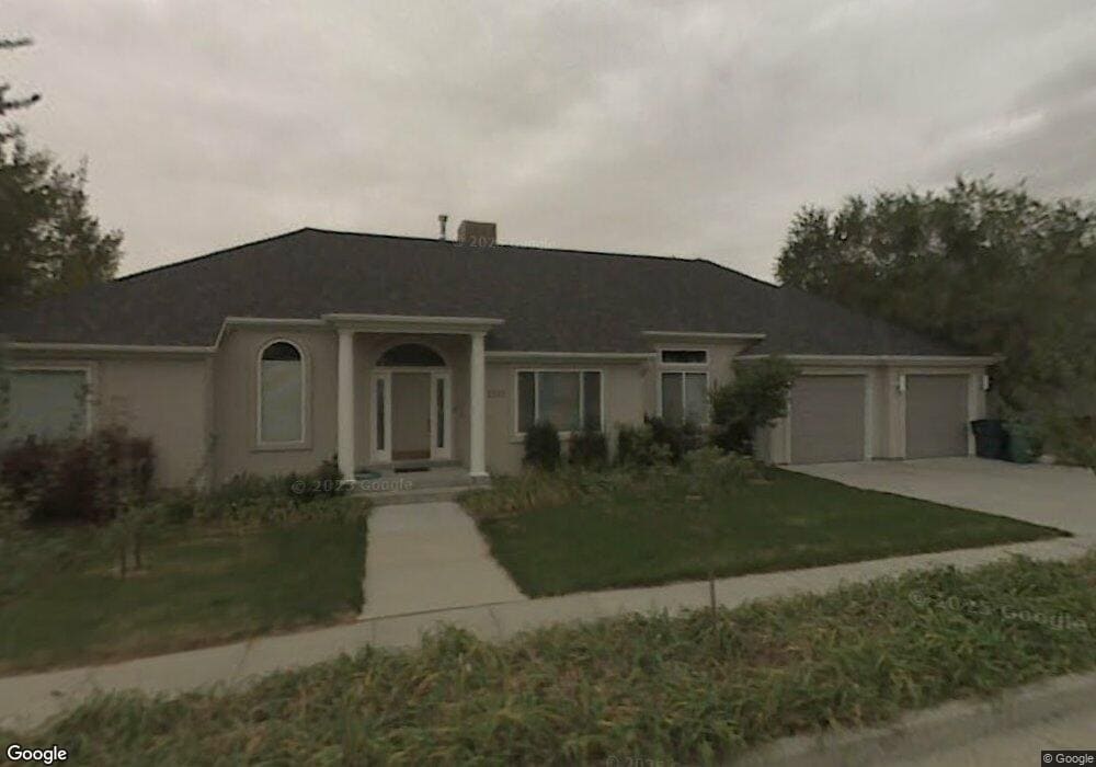 2583 Oak Grove Dr, Sandy, UT 84092 - photo 1