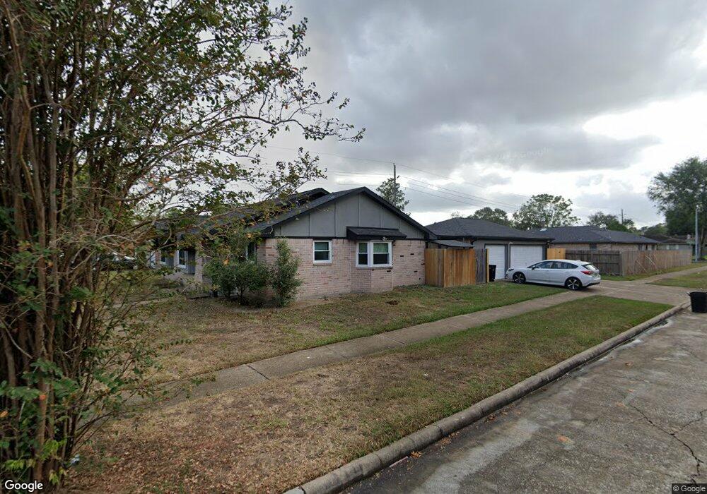 6935 Winding Trace Dr, Houston, TX 77086 - photo 1