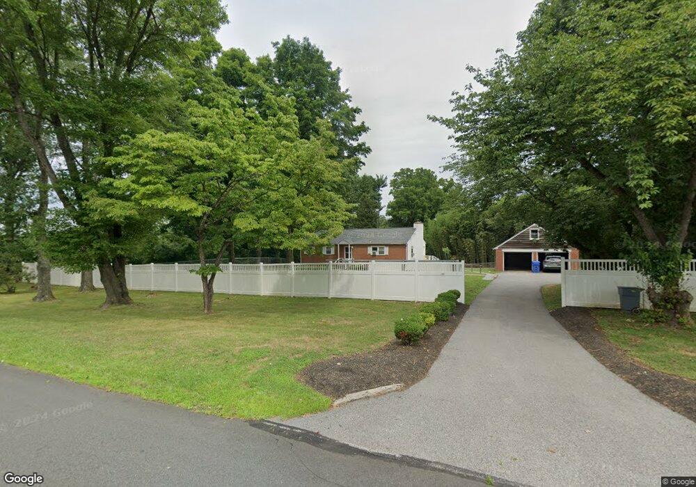 15 Locksley Rd, Glen Mills, PA 19342 - photo 1