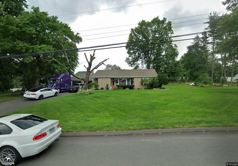 4 Sharon Rd, Bloomfield, CT 06002 - photo 1