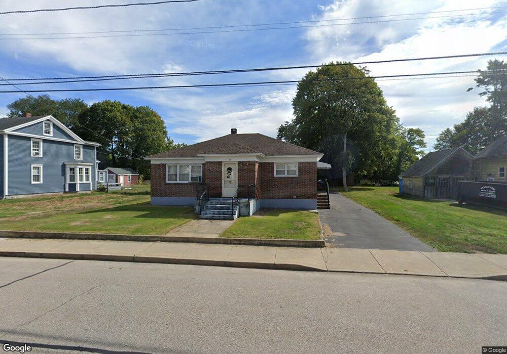 10 Lester Ave, Pawcatuck, CT 06379 - photo 1