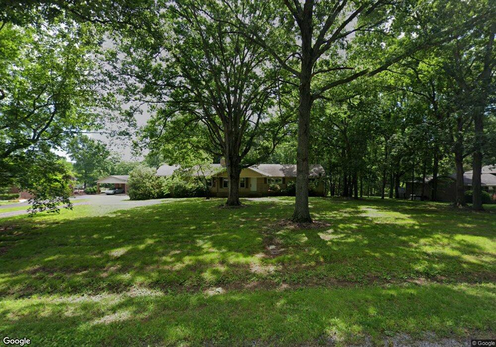 203 Greenbriar Ave, Shelbyville, TN 37160 - photo 1